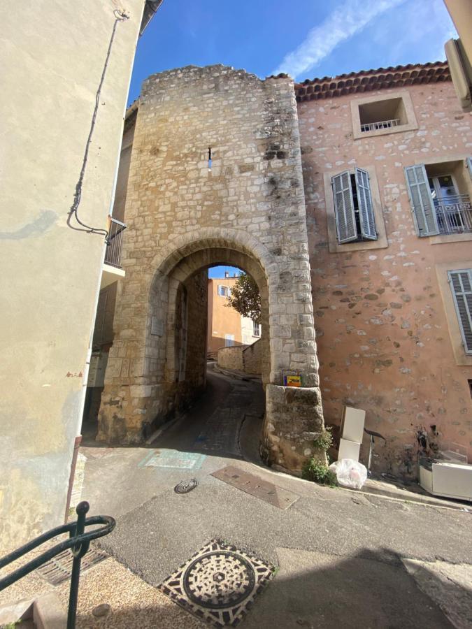 Bel Appartement T1 30M2 Centre Historique Aubagne Extérieur photo